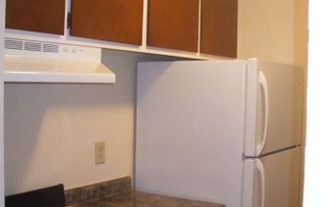 2 beds, 1 bath, 850 sqft, $1,144, Unit 7926 - 5