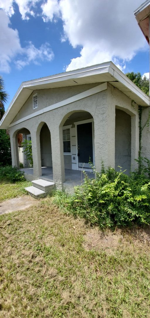 3214 E. 10th Ave.