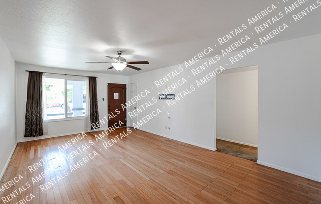 1944 E RICHARDS DR