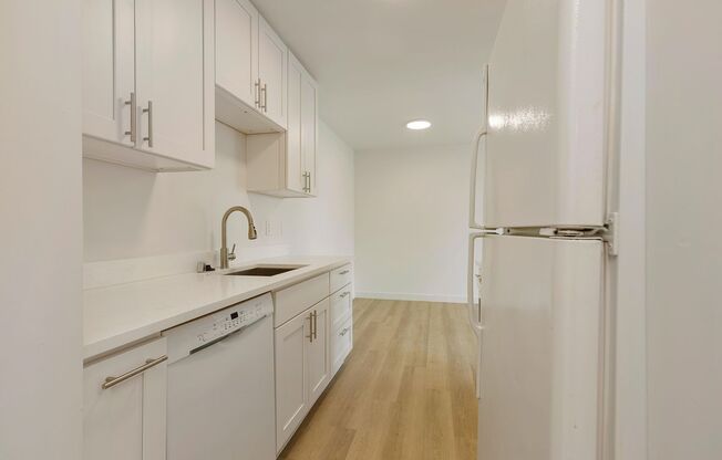 1 bed, 1 bath, 766 sqft, $2,225, Unit 102