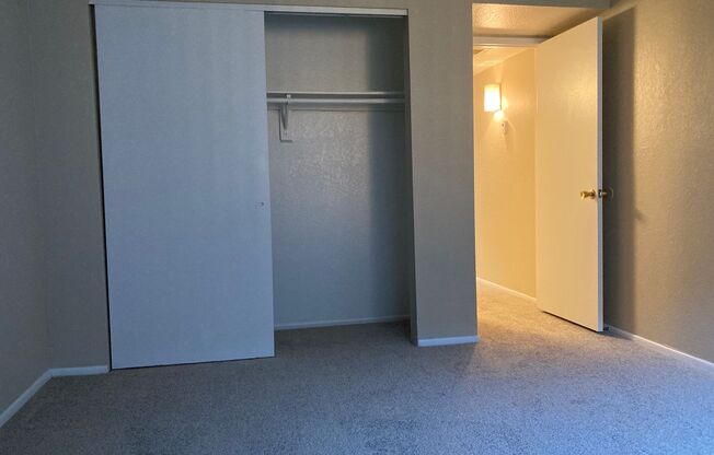 1 bed, 1 bath, 670 sqft, $1,175, Unit 101k