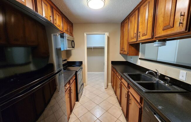 7604 Bridges Ave. Apt. B