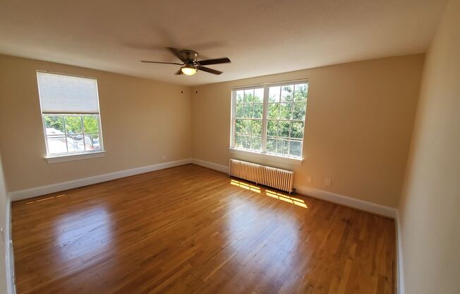 2 beds, 1 bath, 900 sqft, $2,700, Unit Alexandria Apartment Associates LLC-ALAPTS-MV012
