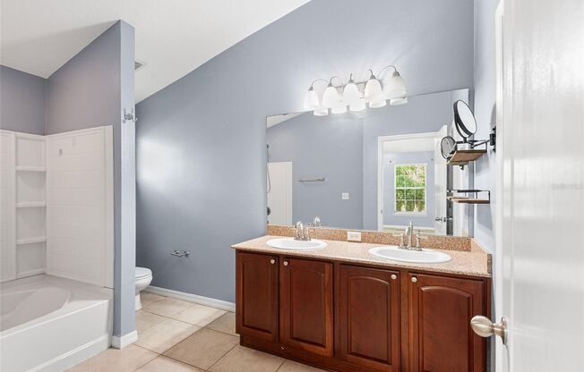 3 beds, 2.5 baths, $2,065