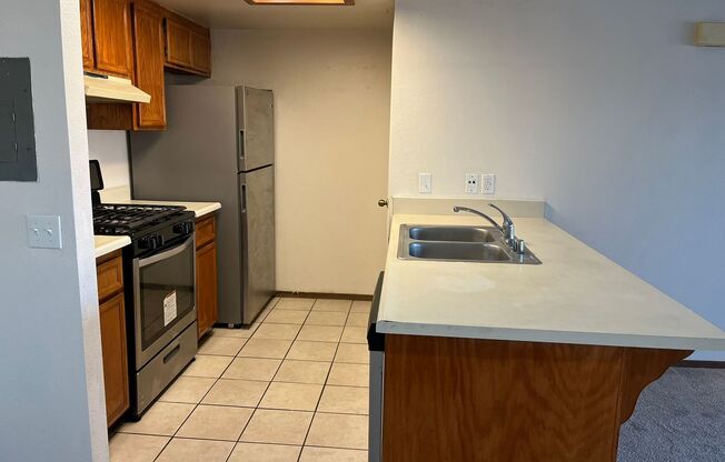 4270 Highland Ave