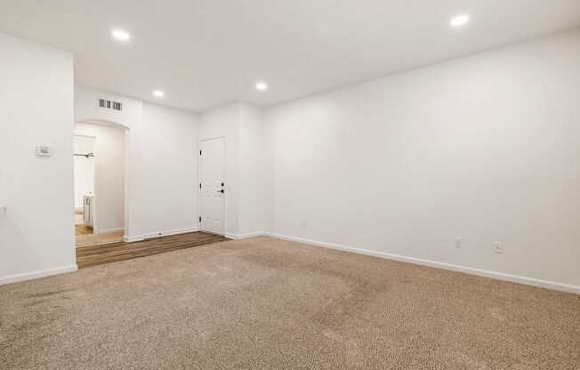 3 beds, 2 baths, 1,272 sqft, $2,125, Unit 231