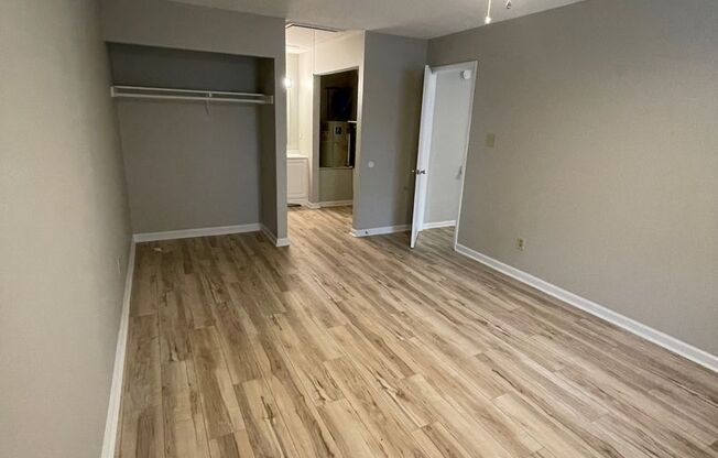 1 bed, 1 bath, 576 sqft, $995, Unit 2906 Sugarwood Pl Apt D
