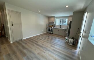 162 S SYCAMORE AVE