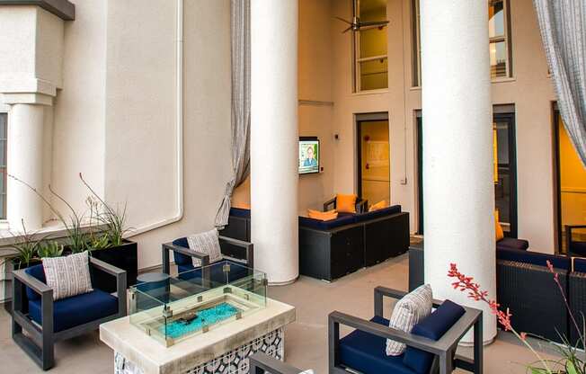 Outdoor lounge seating