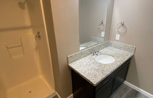 3 beds, 2 baths, 1,127 sqft, $1,790, Unit 107