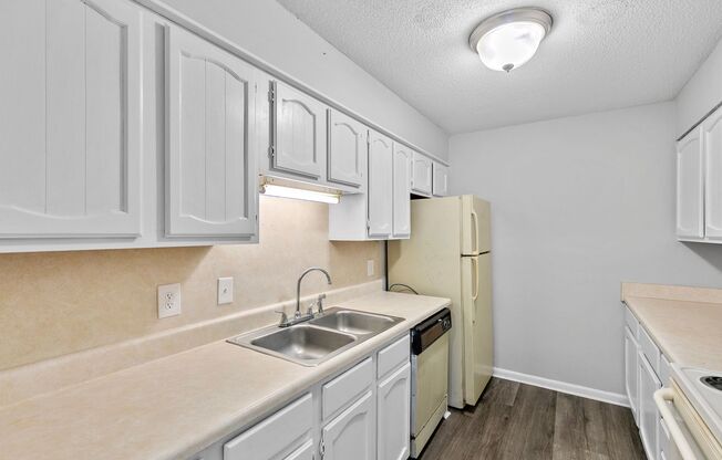 Monroe Crest Apartments