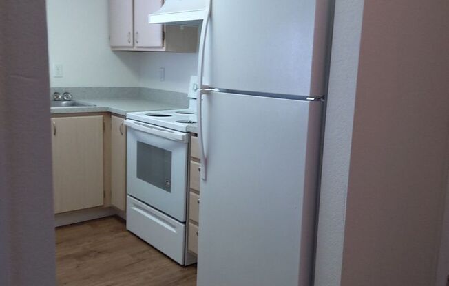 1 bed, 1 bath, 720 sqft, $1,295, Unit 93