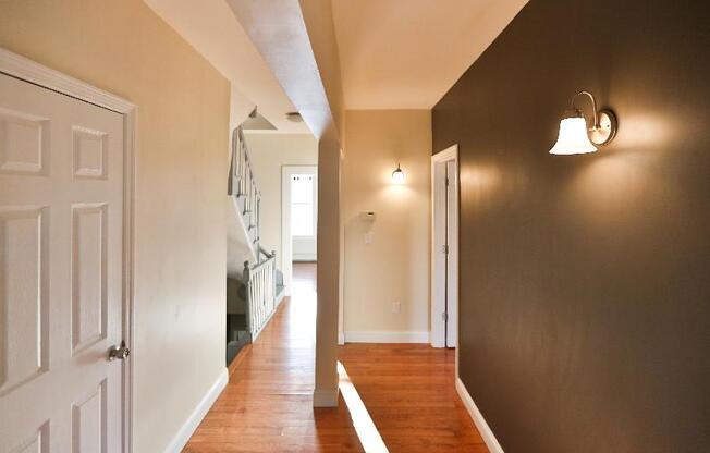 4 beds, 2 baths, $4,600, Unit 2
