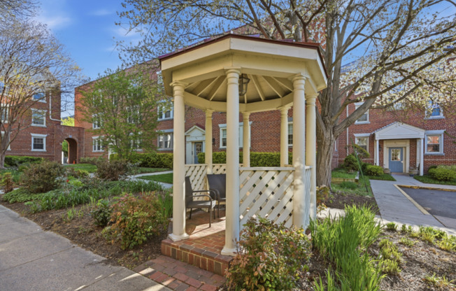 1 bed, 1 bath, $1,928, Unit Unit #4