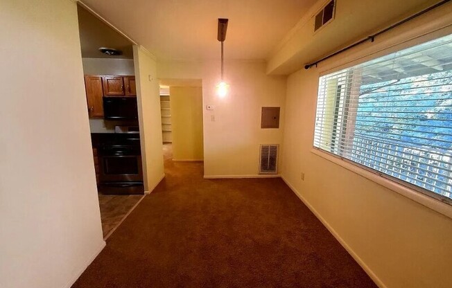 5604 Crenshaw Rd