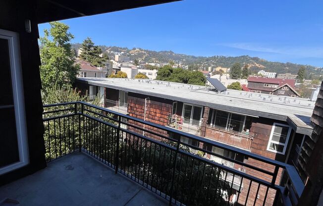 2 beds, 1 bath, 665 sqft, $3,395, Unit 401