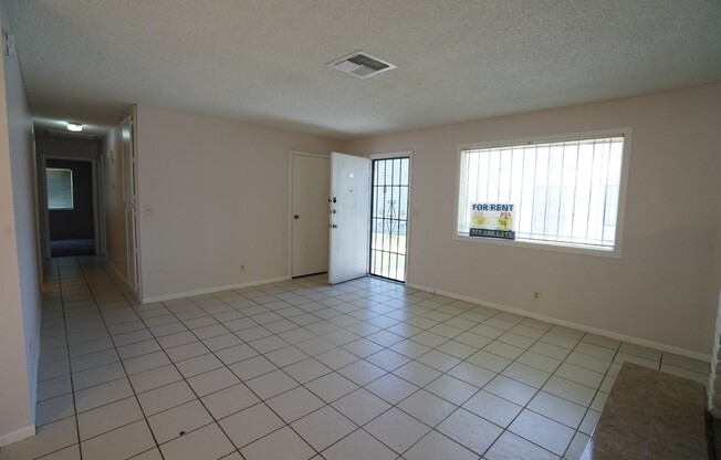 3619 Villa Knolls East
