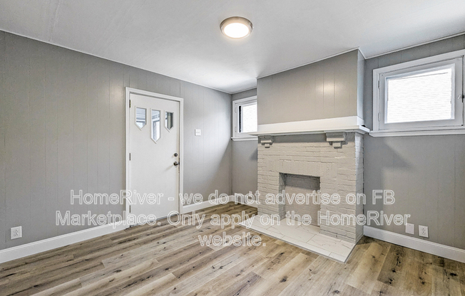 1323 LEASIDE DR
