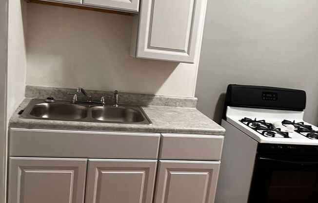 1413-15 HOWARD STREET