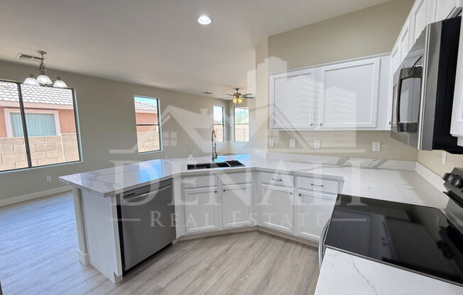 4 beds, 2 baths, 2,271 sqft, $2,095