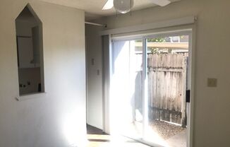 College Station - 2 bedrooms / 1.5 Bath - Fourplex for rent. Great location for students!!