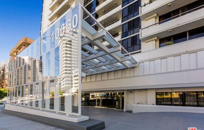 2 beds, 3 baths, 2,089 sqft, $8,500, Unit 1402