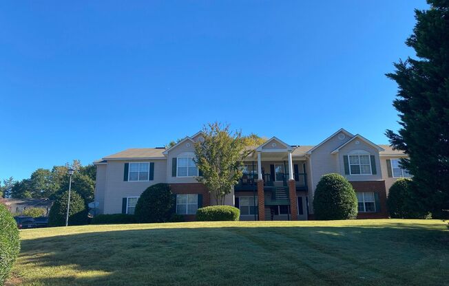 3 beds, 2 baths, 1,151 sqft, $1,095, Unit 202