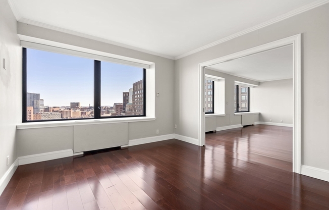 1 bed, 1 bath, 880 sqft, $4,200, Unit 15E