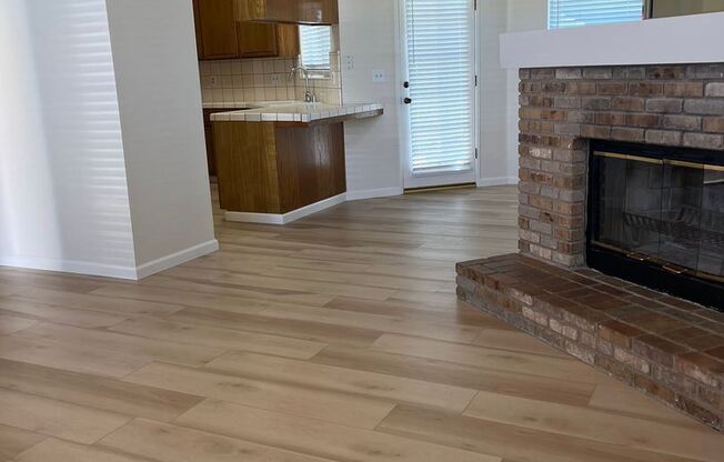6604 Hazelnut Ct.