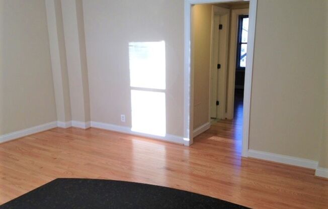1 bed, 1 bath, 655 sqft, $2,900, Unit H704