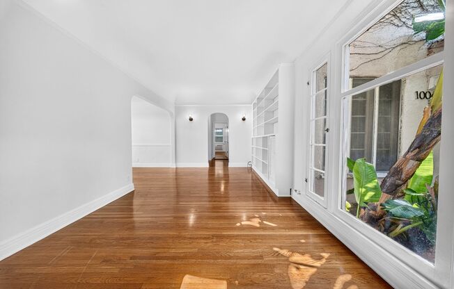1002-1012 1/2 N. Sweetzer Ave.