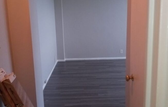 Studio, 1 bath, 400 sqft, $1,200, Unit 1006