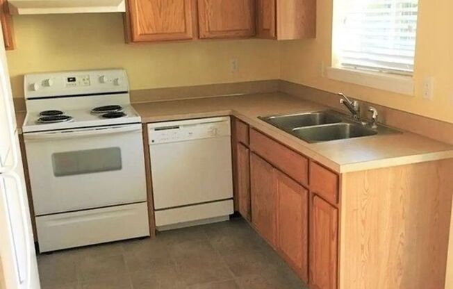 Townhome Style 2BR/1BA