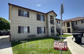 3733 W MYRTLE CT