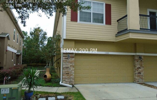 1520 SCARLET OAK LOOP