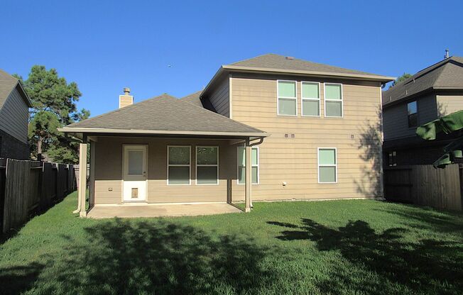 3 beds, 2.5 baths, $2,580