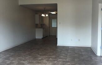 2 beds, 2 baths, 1,100 sqft, $950