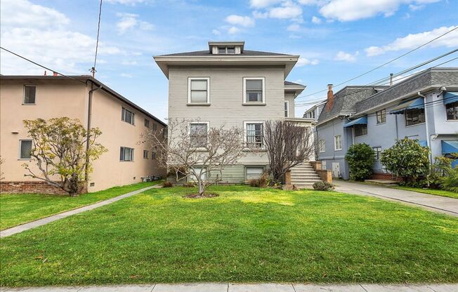 2149 Santa Clara Ave