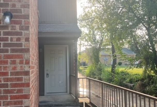 3 beds, 2 baths, $1,475