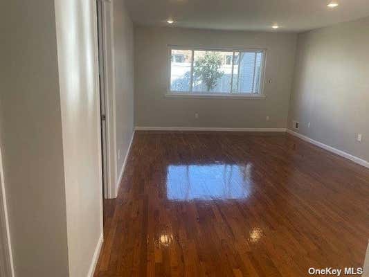 1 bed, 1 bath, 713 sqft, $2,200