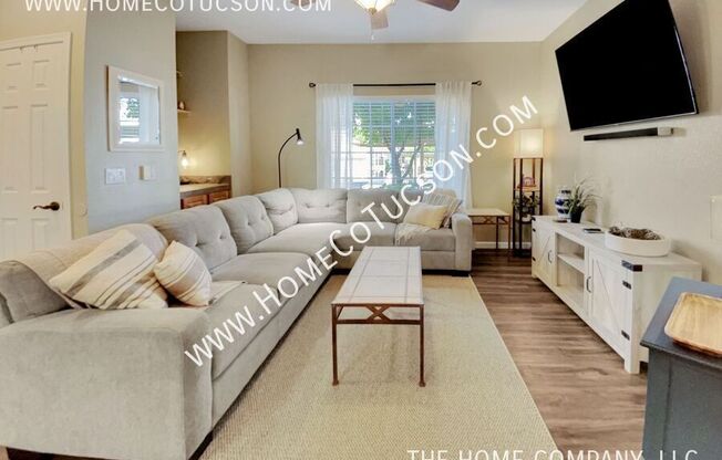 1500 E. Pusch Wilderness Dr #5203