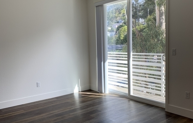 195 Avenue Cabrillo