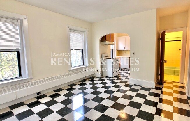 5 Glen Rd.
