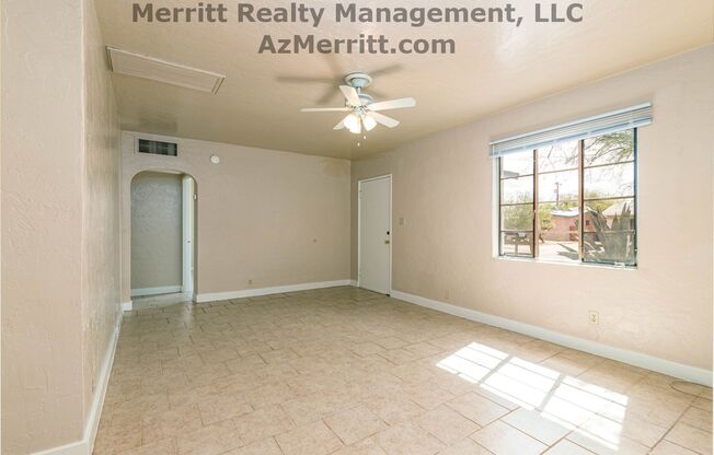 2 beds, 1 bath, 936 sqft, $1,395, Unit 3001