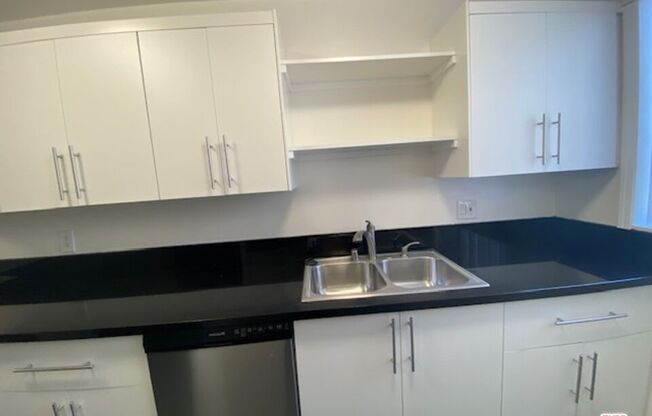 1 bed, 1 bath, 950 sqft, $2,350, Unit 206