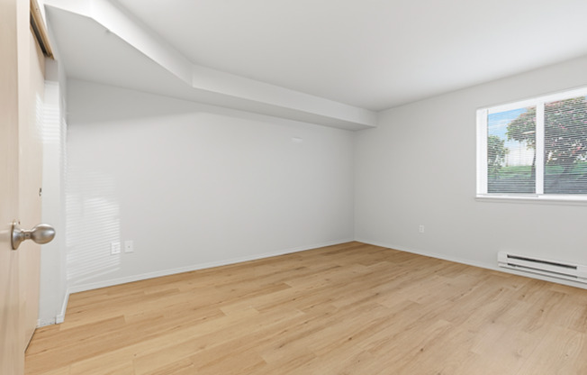 2 beds, 1 bath, 850 sqft, $2,350, Unit 104