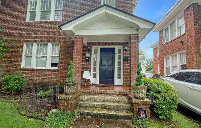 521 E 49 ST