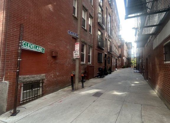1 bed, 1 bath, $2,675, Unit 3