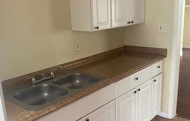 COMING SOON - 3 BEDROOM 1 BATH HOME LARGE FAMILY ROOM