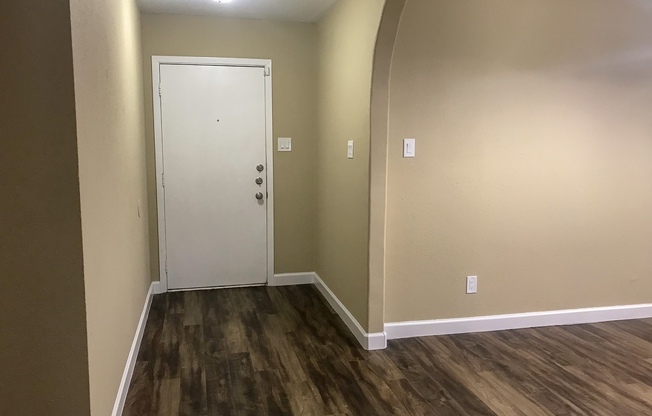 Beautiful home in quiet neighborhood!